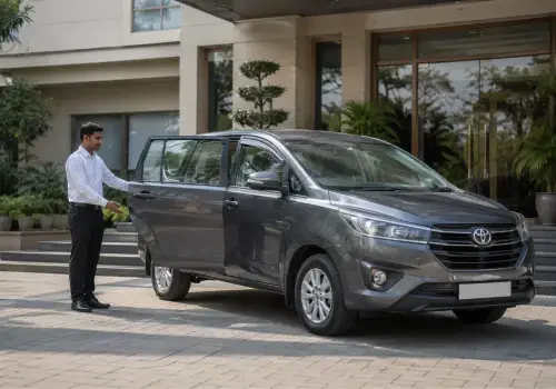 Private vehicle with driver for customized road journeys